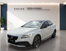 Volvo V40 Cross Country - V40 Cross Country D2 AdBlue 120 ch Signature Edition - 15 900 €