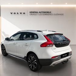 Volvo V40 Cross Country D2 AdBlue 120 ch Signature Edition occasion - Les Sorini&egrave;res - photo 3/28