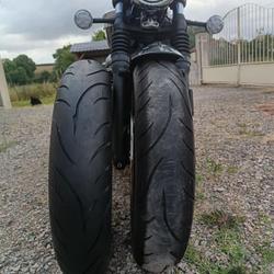 Triumph Bonneville  Achun