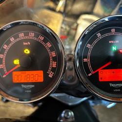 Triumph 2300 Rocket  Auriol