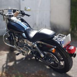 Harley Davidson Super Glide  Beaumont-de-Pertuis