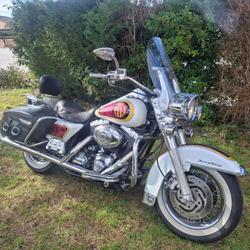Harley Davidson Road King  La Salvetat-Saint-Gilles