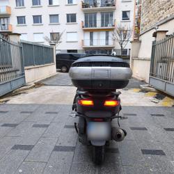 Piaggio MP3  Issy-les-Moulineaux