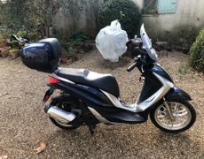 Piaggio Medley Calvisson