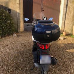 Piaggio Medley  Calvisson