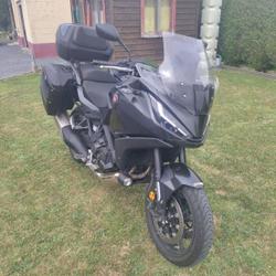 Honda NT  M&eacute;neslies