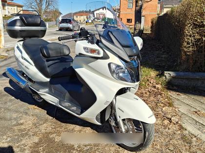 Suzuki Burgman - 3 490 €