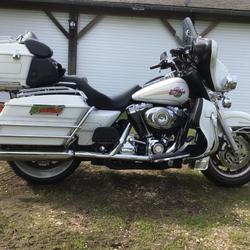 Harley Davidson Electra Glide occasion - Betz-le-Ch&acirc;teau - photo 3/5