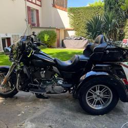 Harley Davidson Tri Glide Ultra  Saint-Maur-des-Foss&eacute;s