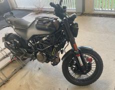 Husqvarna Svartpilen Toulouse