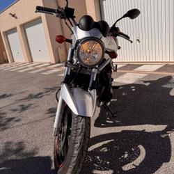 Suzuki Burgman  Bezouce