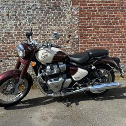 Royal-Enfield Classic  Lille