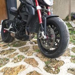 MV-Agusta Brutale 675  Juvisy-sur-Orge