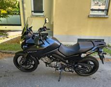 Suzuki VS Engins
