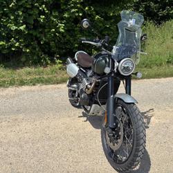 Triumph Scrambler  Rivery