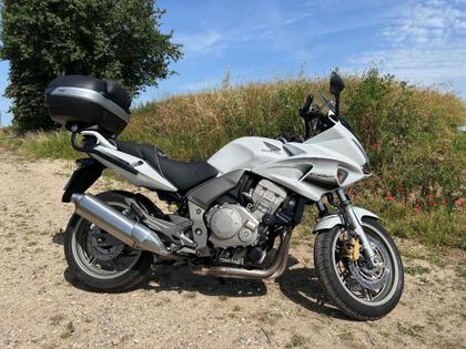 Honda CBF - 3 490 €