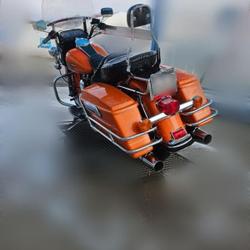Harley Davidson Electra Glide  Averan