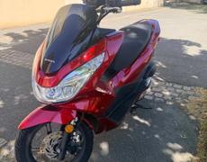 Honda PCX Ballainvilliers