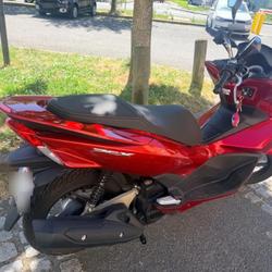 Honda PCX  Ballainvilliers