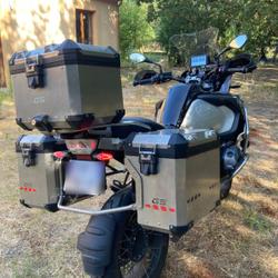 BMW R 1250 GS  Ch&acirc;teauneuf-du-Pape