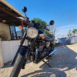 Triumph Bonneville  Baigneaux