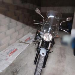 Guzzi V7  Lyon 5e Arrondissement