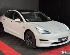 Tesla Model 3 Hennebont