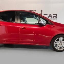 Peugeot 208 GENERATION-I 1.2 PURETECH 80 SIGNATURE Pordic