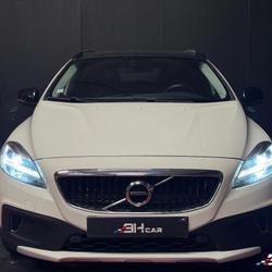 Volvo V40 CROSS-COUNTRY 2.0 D2 120 OVERSTA EDITION GEARTRONIC BVA occasion - Hennebont - photo 2/11