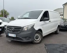 Mercedes Vito Moult-Chicheboville