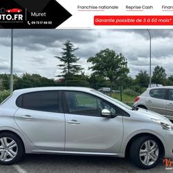 Peugeot 208 GENERATION-I 1.6 BLUEHDI 100 STYLE Muret