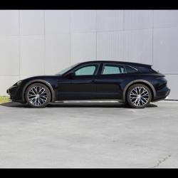 Porsche Taycan 476ch 4 La Rochelle