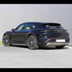 Porsche Taycan 476ch 4 La Rochelle