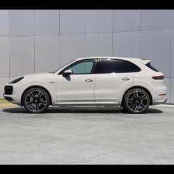 Porsche Cayenne 3.0 V6 462ch E-Hybrid Platinum Edition La Rochelle