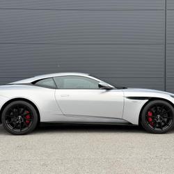 Aston Martin DB11 COUPE 4.0 V8 510 CH BVA / LIGHTNING SILVER REVISION POUR LA VENTE Pornichet