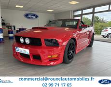 Ford Mustang - CABRIOLET GT 4.6 V8 305CH BVA - 31 990 €