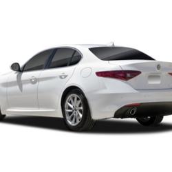 Alfa Romeo Giulia Giulia 2.2 180 ch Lusso Vitr&eacute;