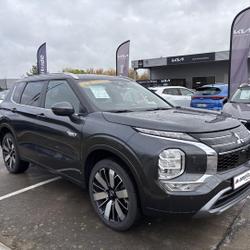 Mitsubishi Outlander 2.4 PHEV 306ch Intense 4WD occasion - La Chapelle-Saint-Luc - photo 3/20
