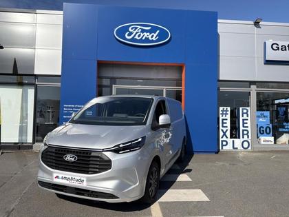 Ford Transit Custom - 320 L1H1 2.5 Duratec 232ch Hybride rechargeable Limited CVT - 44 999 €