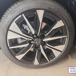 Peugeot 308 III Phase 1 308 Hybrid 145 e-DCS6 Allure Cesson-S&eacute;vign&eacute;