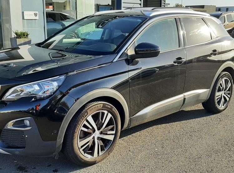 Peugeot 3008  - Allure - 18 490 €