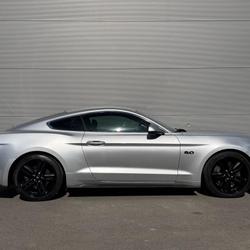 Ford Mustang FASTBACK GT 5.0 V8 BVA 421 CH / IMMAT FRANCE REVISION POUR LA VENTE Pornichet