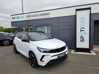 Opel Grandland - 1.6 Turbo 300 Hybride GSe 4x4 + OPTIONS - 25 990 €