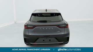 Lexus LBX  - photo 4