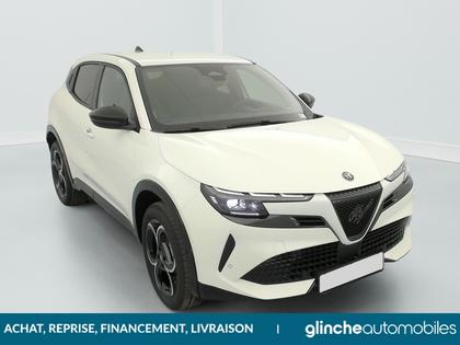 Alfa Romeo Junior - 1.2 Ibrida 145 ch e-DCT6 Ti - 31 500 €