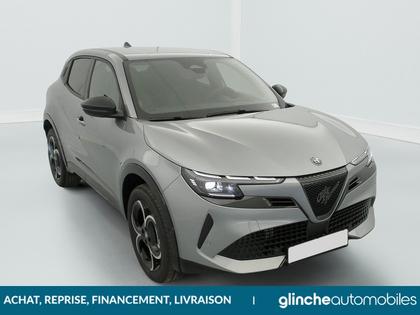 Alfa Romeo Junior - 1.2 Ibrida 145 ch e-DCT6 Ti - 31 900 €