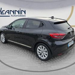 Renault Clio 5 Clio E-Tech full hybrid 145 Evolution Vert-Saint-Denis