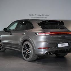 Porsche Cayenne 3.0 V6 470ch E-Hybrid Black Edition Lesm&eacute;nils