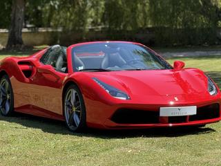 Ferrari 488 spider - V8 3.9 T 670ch - 265 900 €