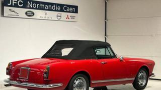 Alfa Romeo 2600  - photo 1